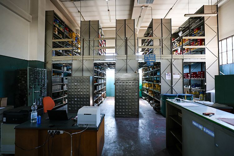 immagine azienda mina meccanica 